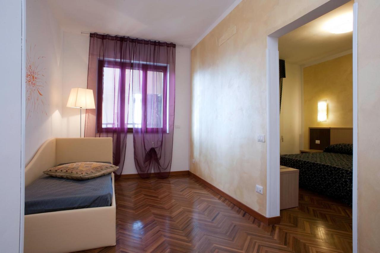 Hotel Astoria Fermo megye Kültér fotó