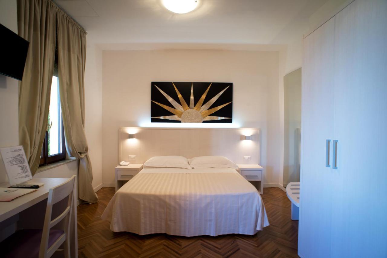 Hotel Astoria Fermo megye Kültér fotó